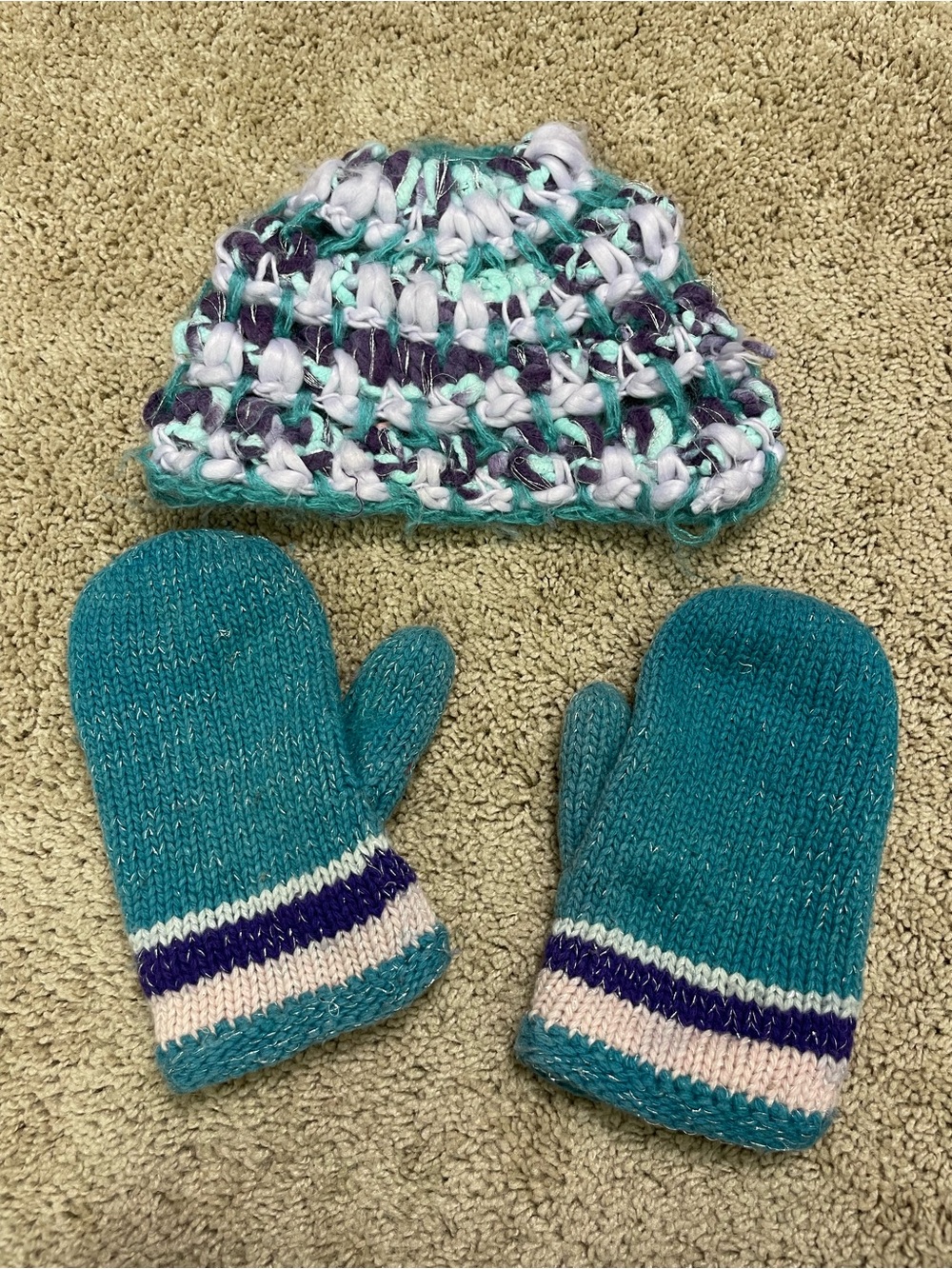 Urban Outfitters Teal Knit Mittens & Multicolor Beanie Set